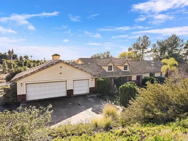 1663 Scooter, Fallbrook, CA 92028