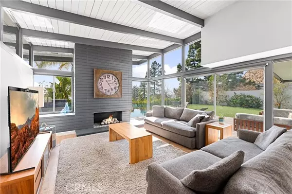 La Canada Flintridge, CA 91011,5508 Rock Castle DR