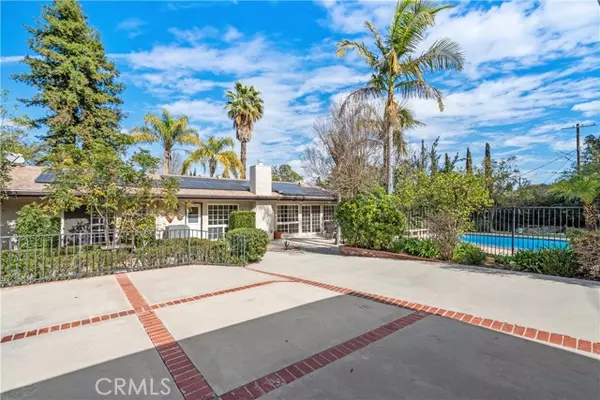 24316 Burbank BLD, Woodland Hills, CA 91367