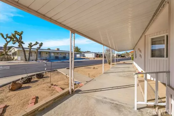 Yucca Valley, CA 92284,7501 Palm AVE 74