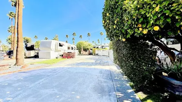 Cathedral City, CA 92234,69411 Ramon Rd #652