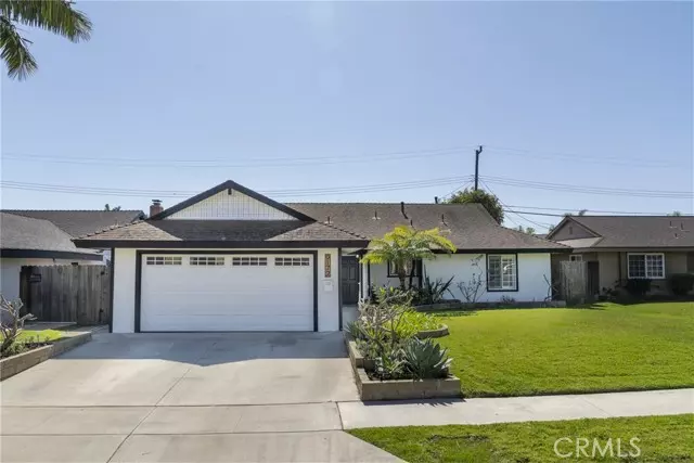 9172 Pioneer DR, Huntington Beach, CA 92646