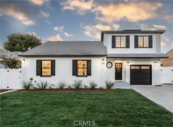 Lake Balboa, CA 91406,7461 Leescott AVE