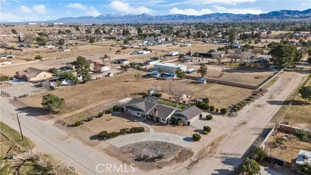 2350 W Avenue M8, Palmdale, CA 93551