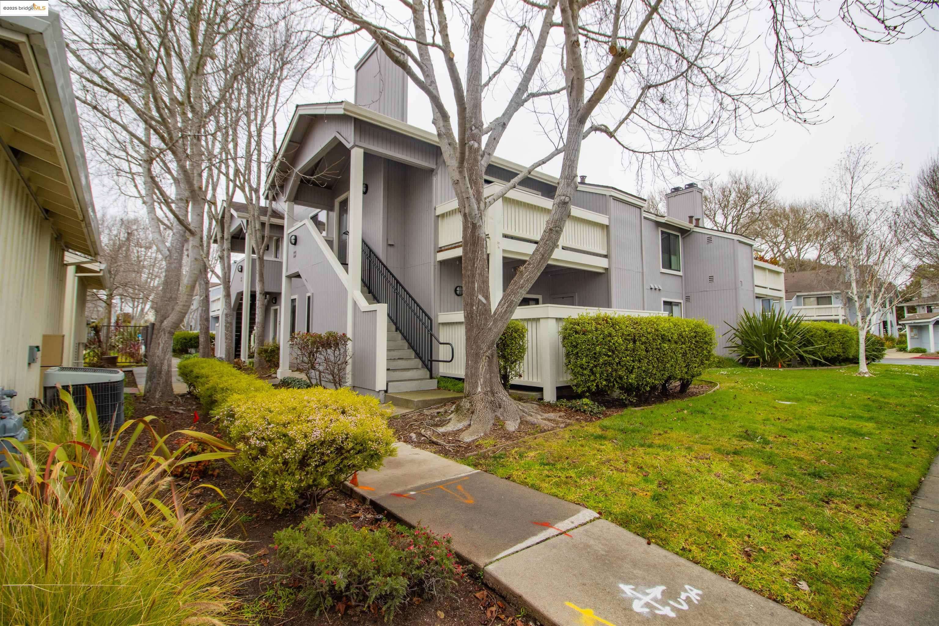 88 Schooner CT, Richmond, CA 94804