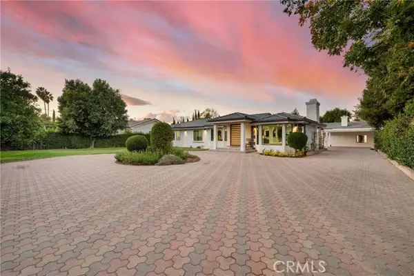 22901 Burbank BLD, Woodland Hills, CA 91367