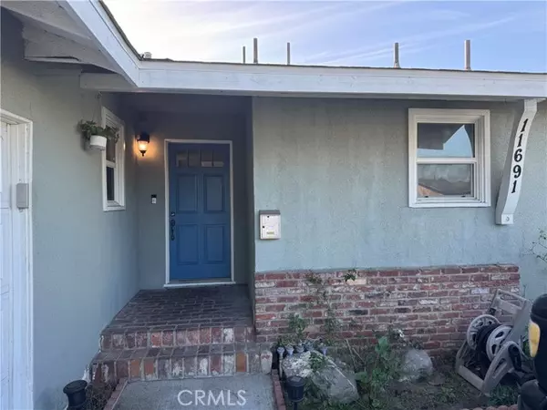 11691 Faun LN, Garden Grove, CA 92841