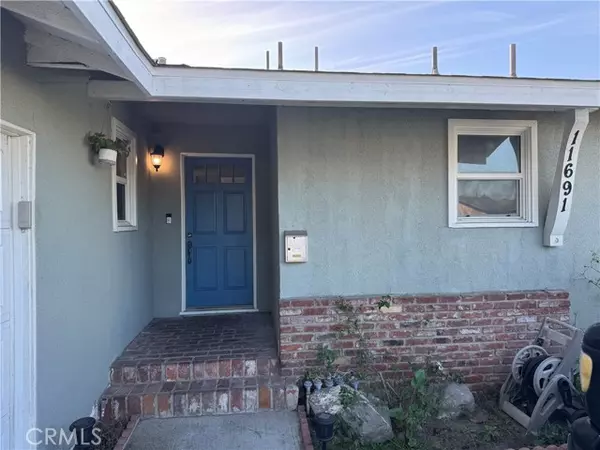 11691 Faun LN, Garden Grove, CA 92841