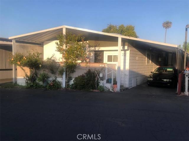 221 COLOGNE DR, Santa Ana, CA 92703