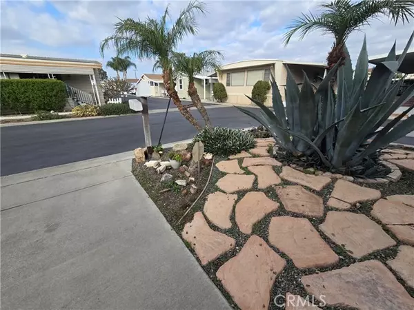 Stanton, CA 90680,7271 Katella AVE 100