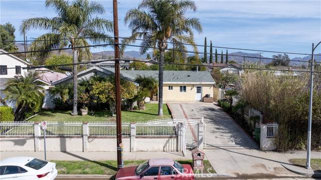 Pacoima, CA 91331,11044 Borden AVE