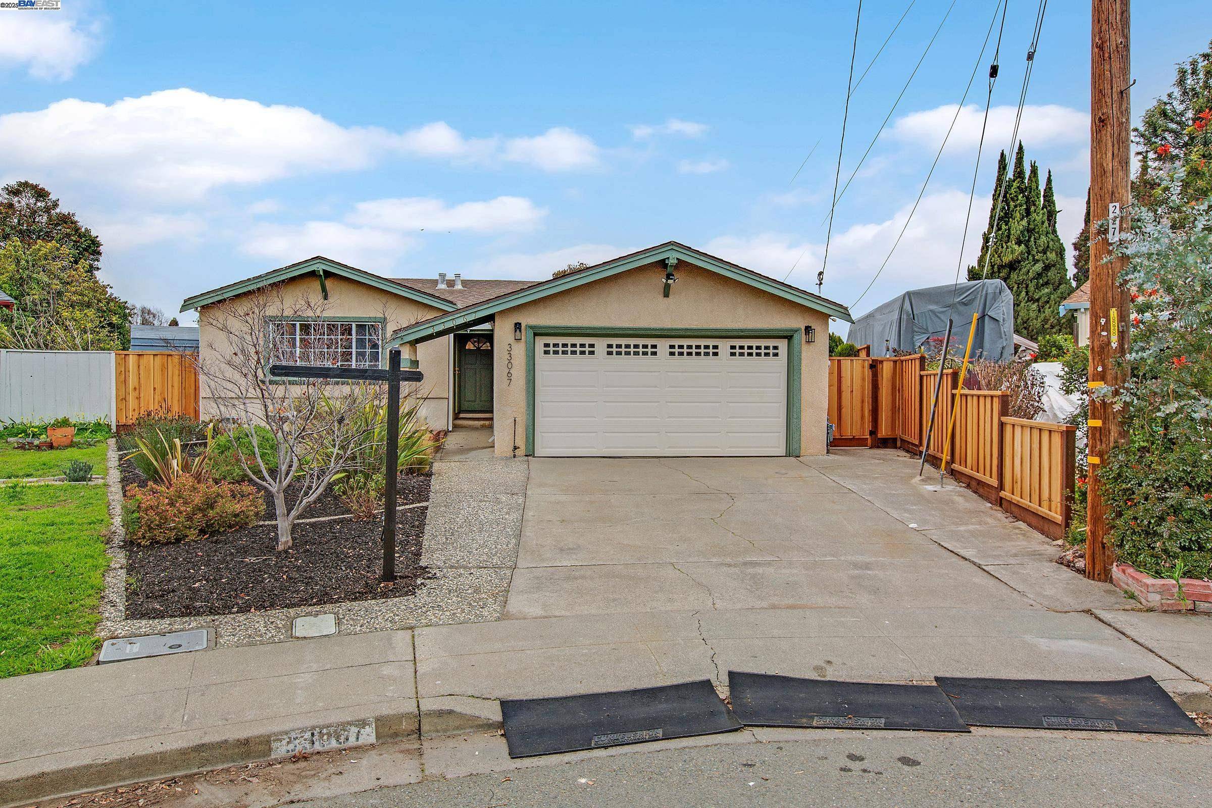 Union City, CA 94587,33067 Basswood CT
