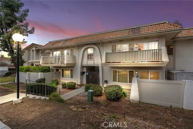 4575 Ramona AVE 12, La Verne, CA 91750