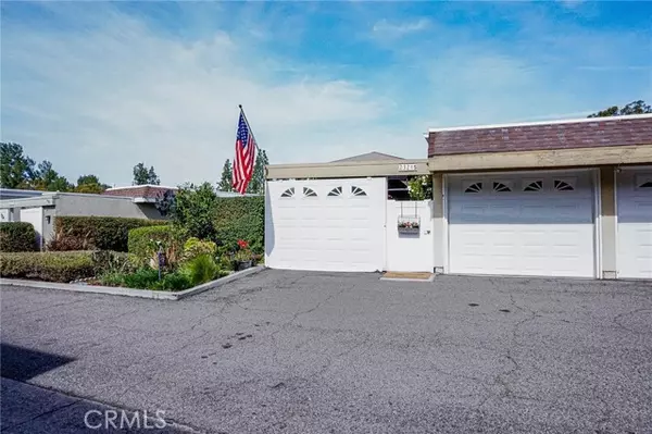 Laguna Hills, CA 92653,23215 Caminito Andreta 35