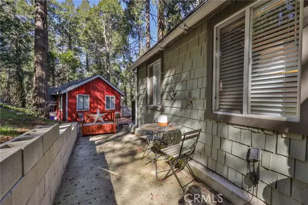 Crestline, CA 92325,23802 Wildwood LN