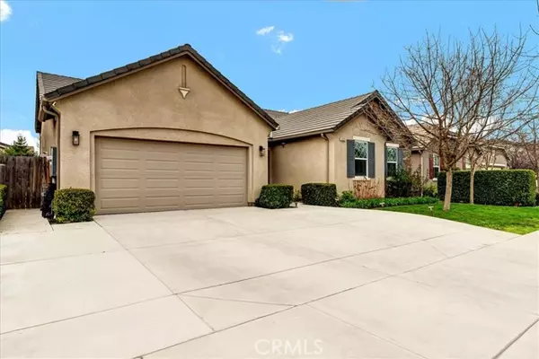 6625 W Vine CT, Visalia, CA 93291