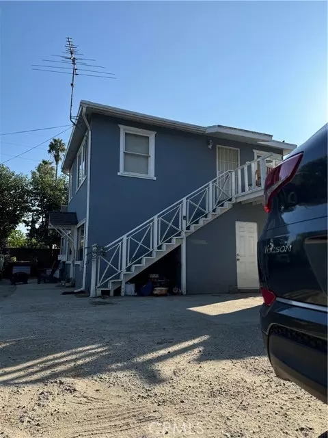 Van Nuys, CA 91405,13918 Valerio ST