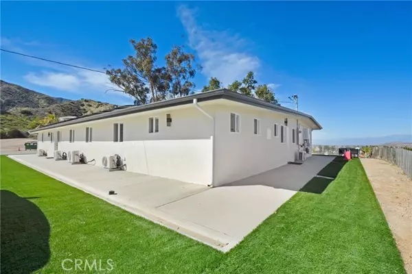 Corona, CA 92883,26346 Pawpaw CT 3