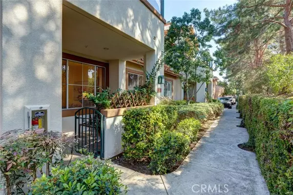Irvine, CA 92606,1703 Solvay Aisle 106