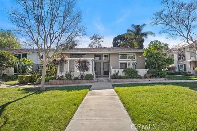 Laguna Woods, CA 92637,62 Calle Aragon B