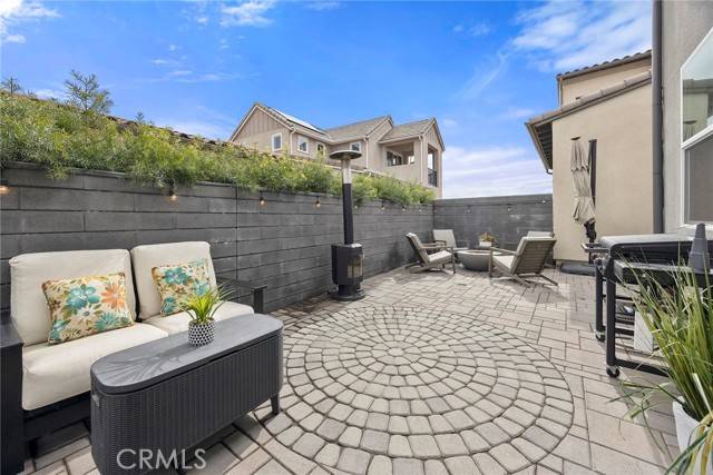 748 Sunrise RD, Rancho Mission Viejo, CA 92675