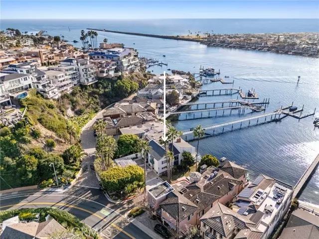 115 Bayside PL 115, Corona Del Mar, CA 92625