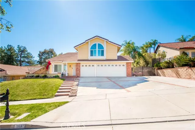 1460 Labrador CIR, Corona, CA 92882