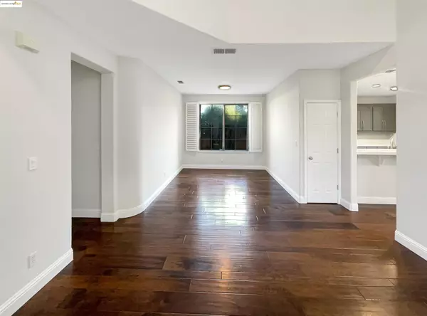 Pleasant Hill, CA 94523,51 Village Square PL