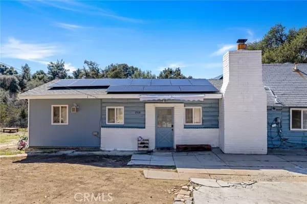 Descanso, CA 91916,25131 Manzanita LN