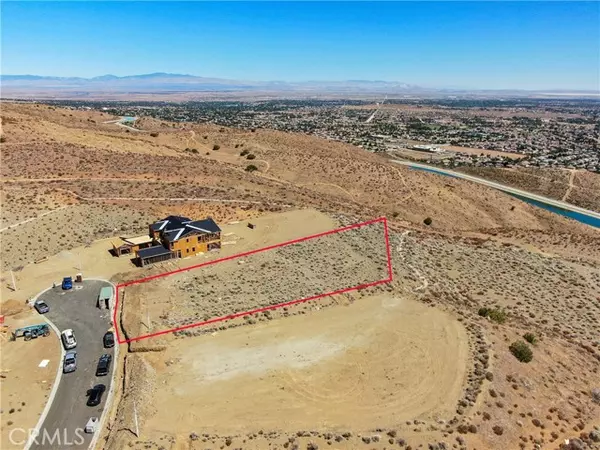 Palmdale, CA 93551,39618 Marina CT