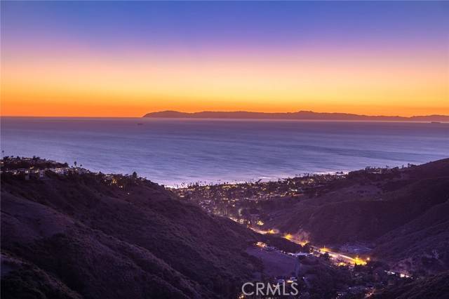 Laguna Beach, CA 92651,3355 Alta Laguna BLD
