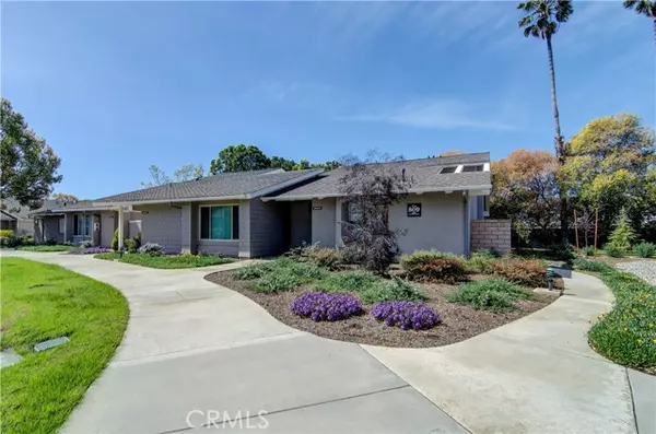 8566 Larkhall CIR 809D, Huntington Beach, CA 92646