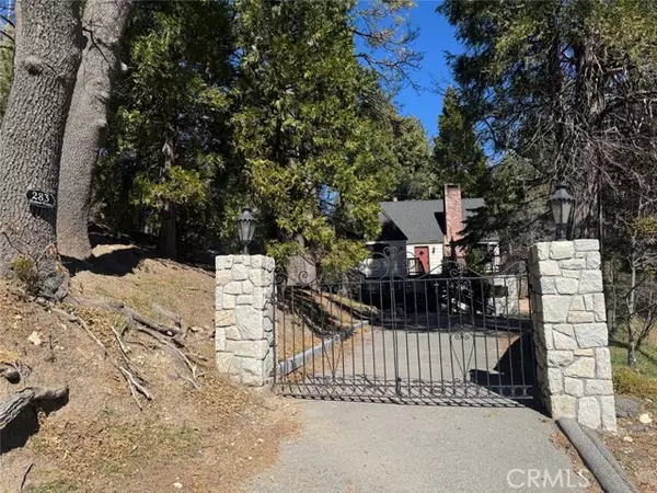 Lake Arrowhead, CA 92352,283 Walnut DR