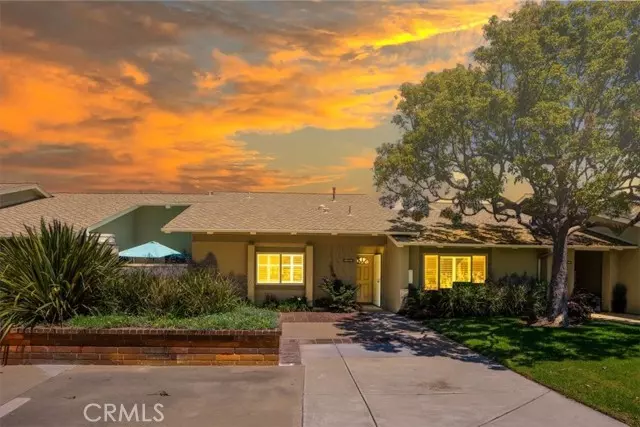 8933 Amador CIR 1316C, Huntington Beach, CA 92646