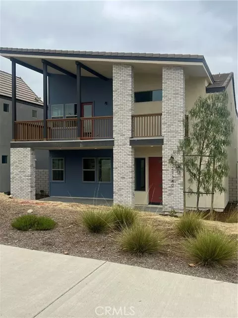27340 Creekwood LN, Valencia, CA 91381