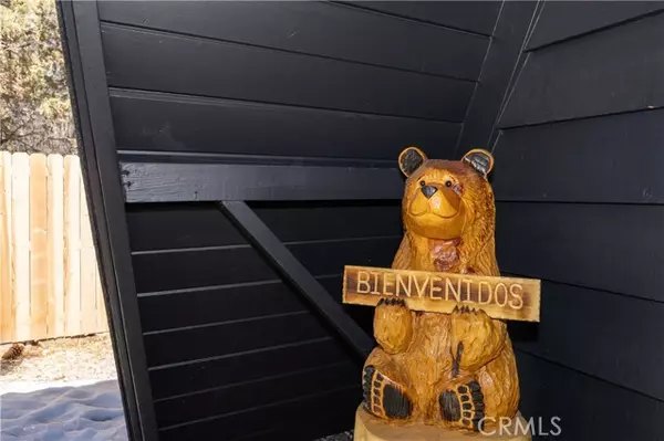 Sugarloaf, CA 92386,737 Sunset LN