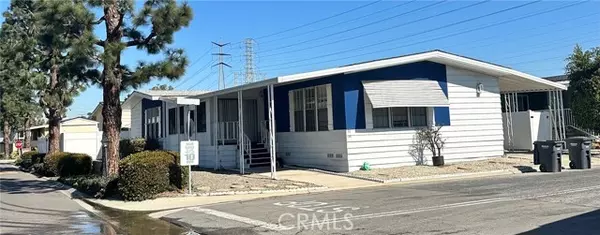 3595 Santa Fe Ave 33, Long Beach, CA 90810