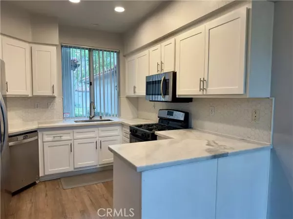 Rancho Santa Margarita, CA 92688,15 Via Lampara