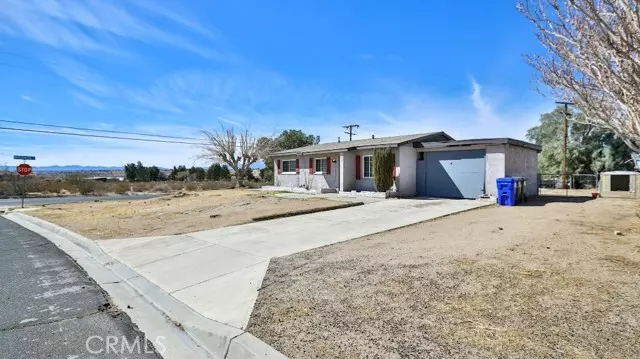 17316 Neptune Ave, Victorville, CA 92394