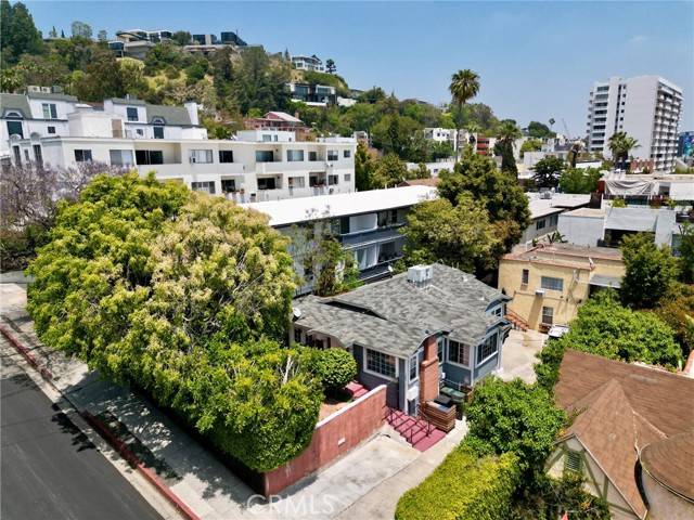 West Hollywood, CA 90069,1204 N Clark ST