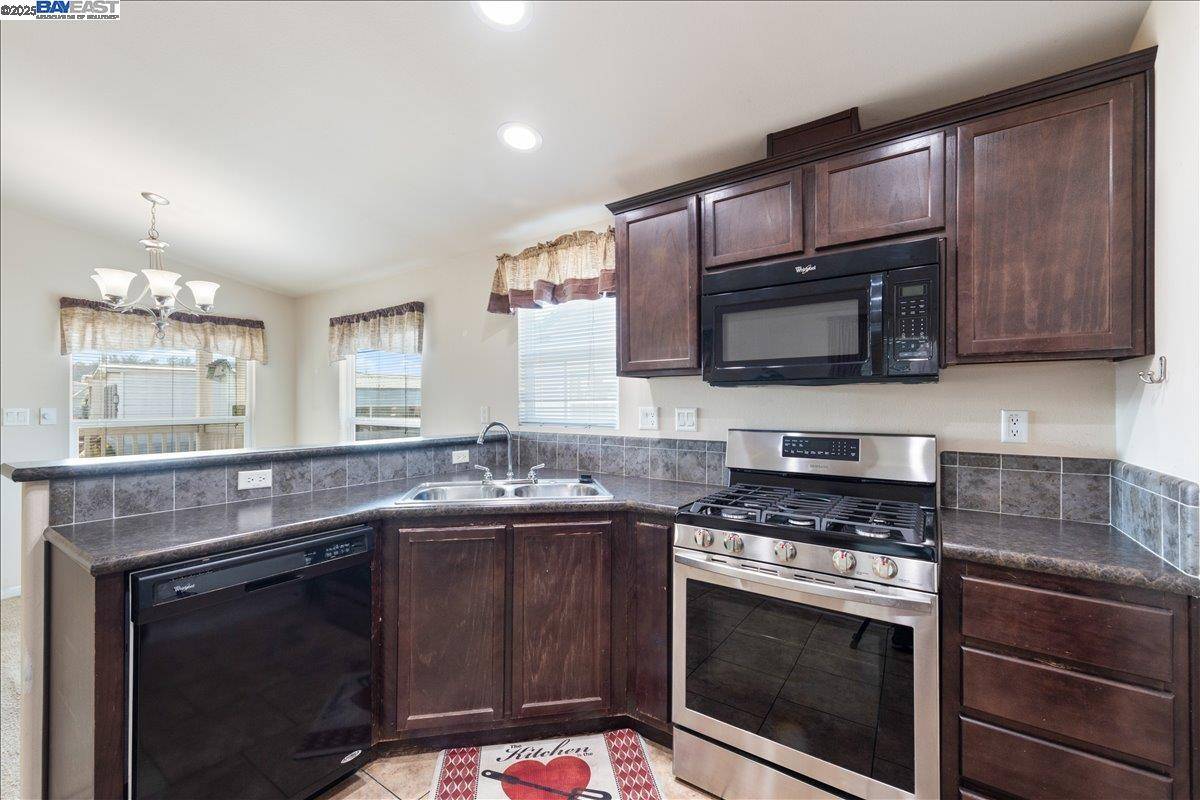 Pacheco, CA 94553,341 Vista Del Rio