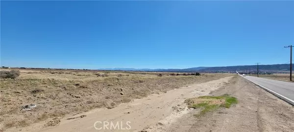 Del Sur, CA 93536,0 70 St W