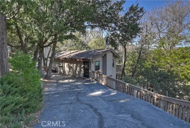 24310 Wabern DR, Crestline, CA 92325