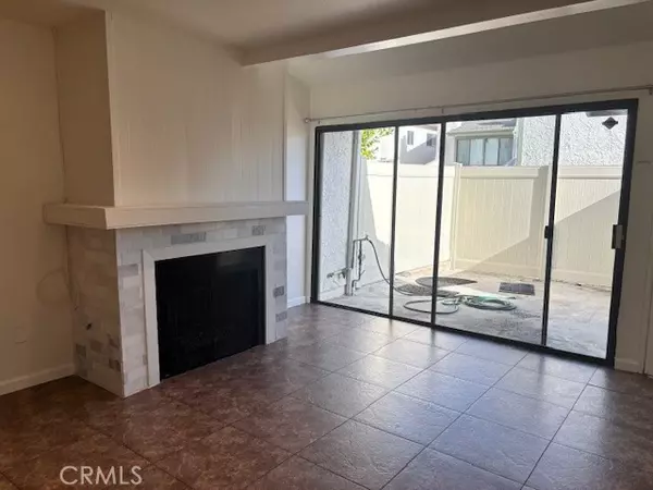 Agoura Hills, CA 91301,5257 Colodny DR 3