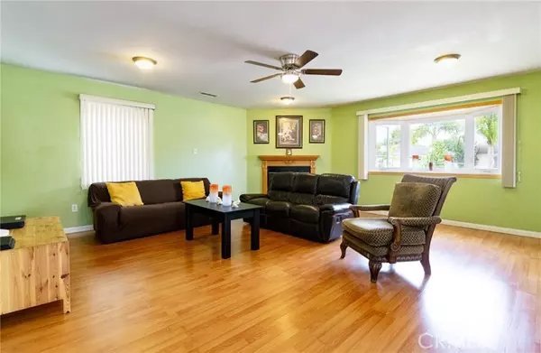 Whittier, CA 90606,10934 Balfour ST