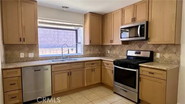 Paramount, CA 90723,8022 Harrison ST