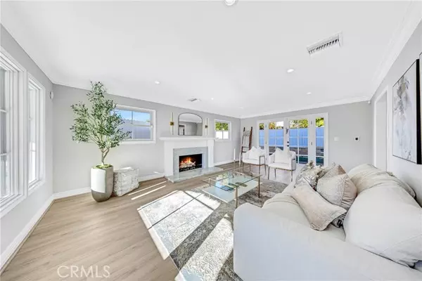 Palos Verdes Estates, CA 90274,3024 Via Rivera