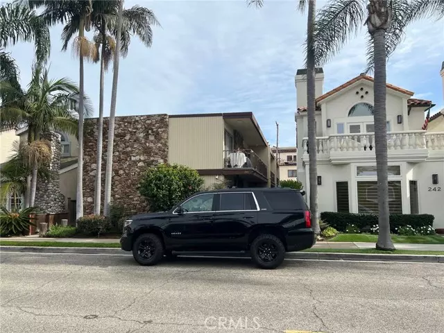 244 5th ST, Seal Beach, CA 90740