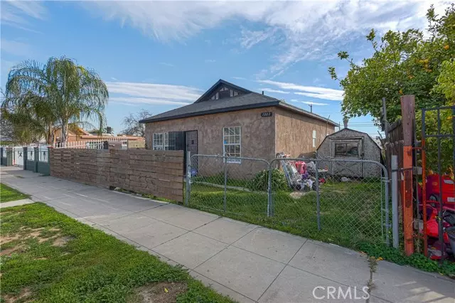 1003 Oregon ST, Bakersfield, CA 93305