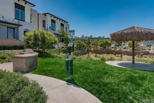 Vista, CA 92081,2472 Solara LN